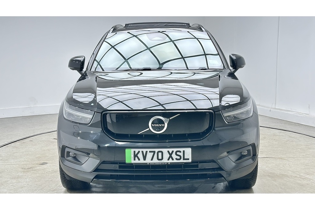 Volvo XC40 P8 First Edition Black #3