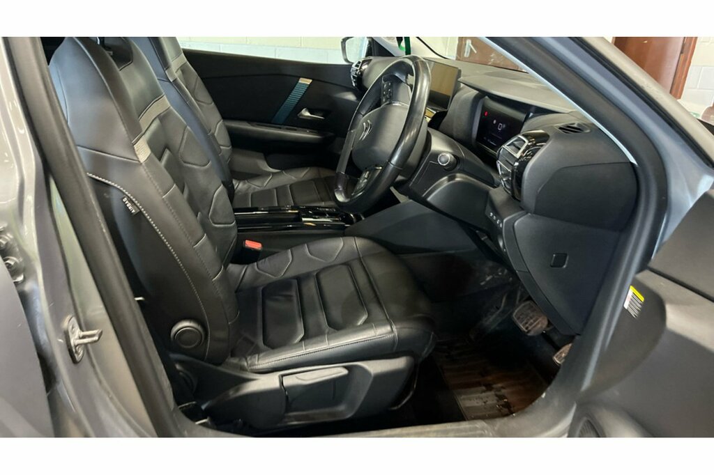 Citroen e-C4 Shine Plus BJ71VNN Grey #3