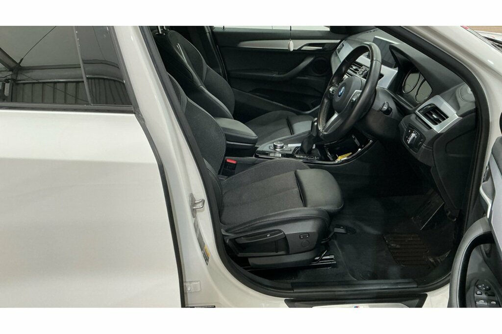 BMW X2 25E M Sport WO23RFJ White #3