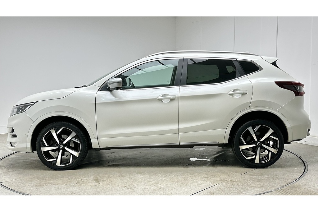 Nissan Qashqai Dig-t Tekna BN20UZT White #6
