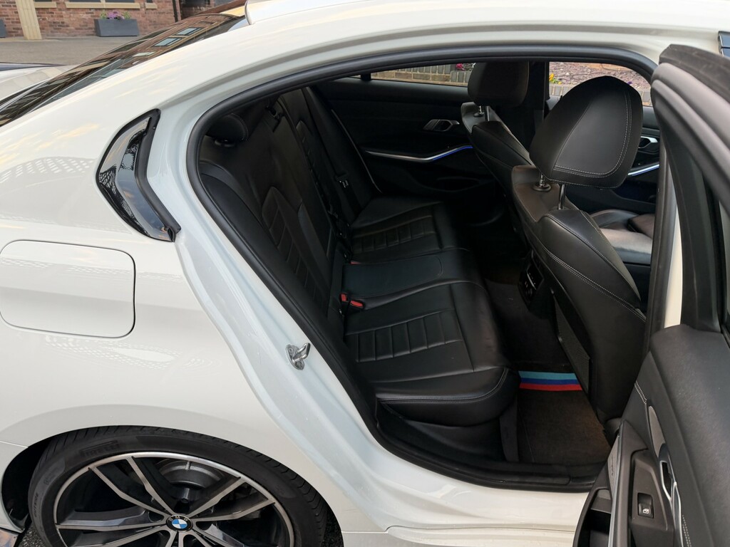 BMW 3 Series Saloon 2.0 320D M Sport Saloon 201919 WS19JSZ White #5