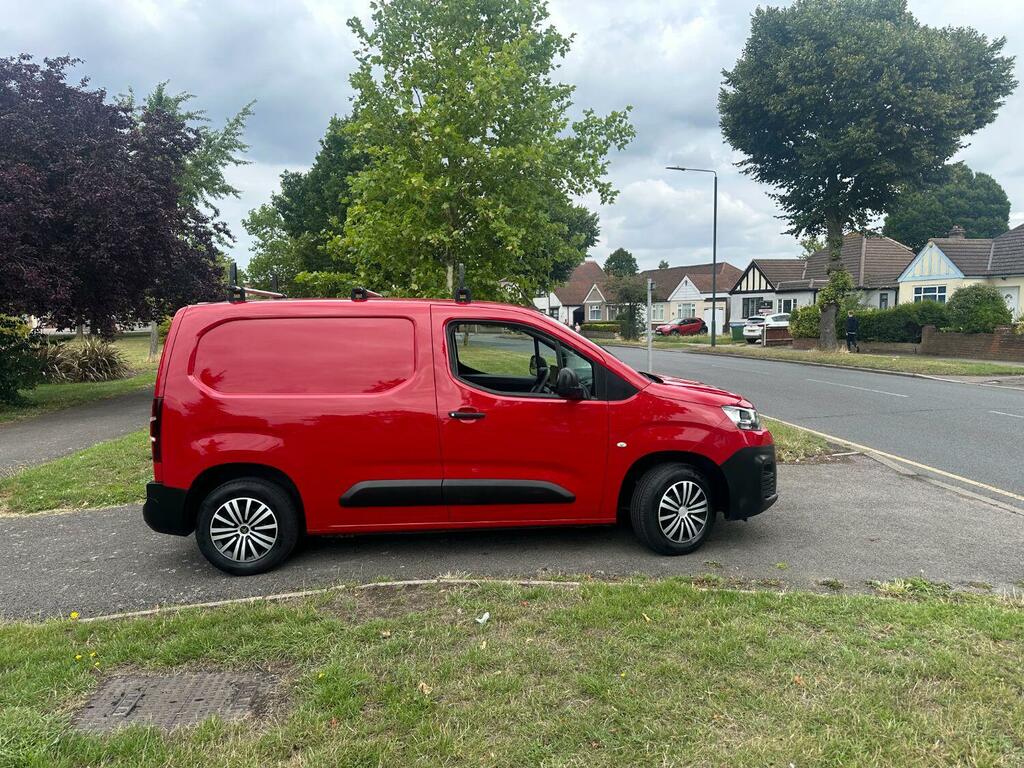 Citroen Berlingo Panel Van 1.5 Bluehdi 650 Enterprise M 201969 YA69OPC Red #3