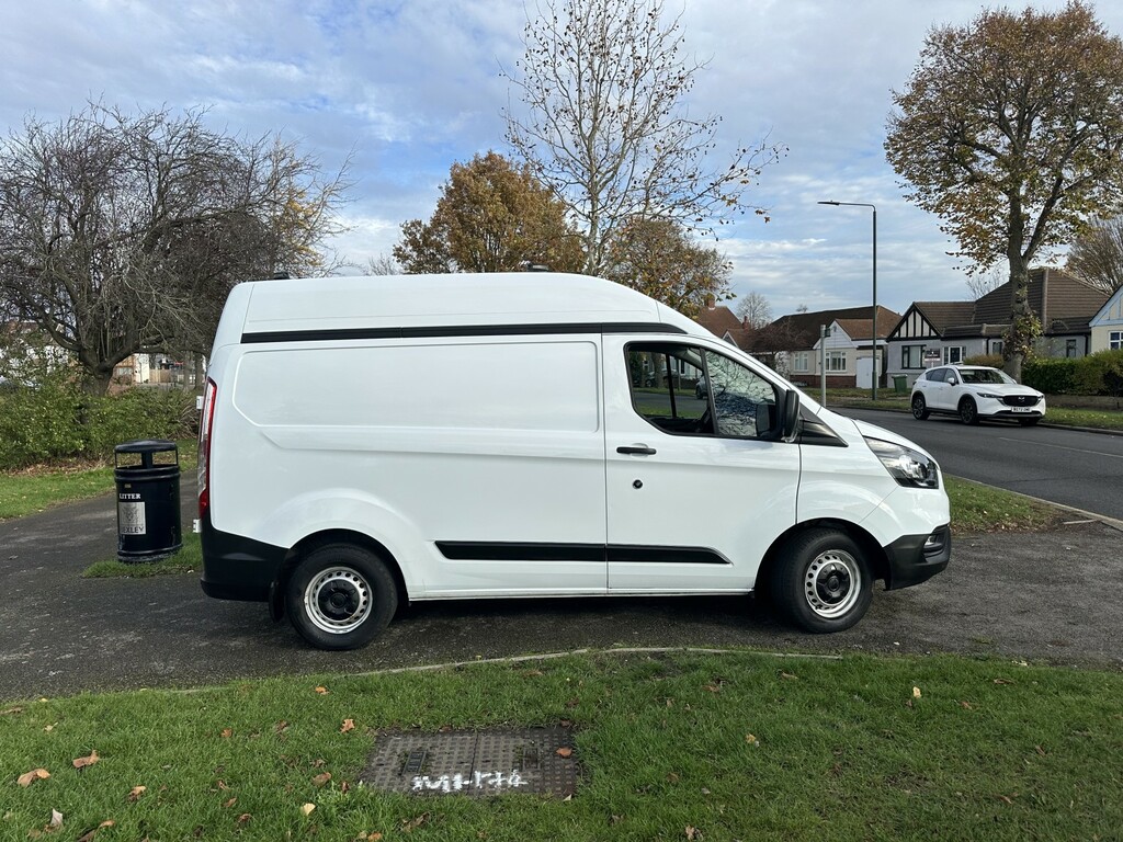 Ford Transit Custom Panel Van 2.0 300 Ecoblue Leader 202069 YS69EZJ White #3