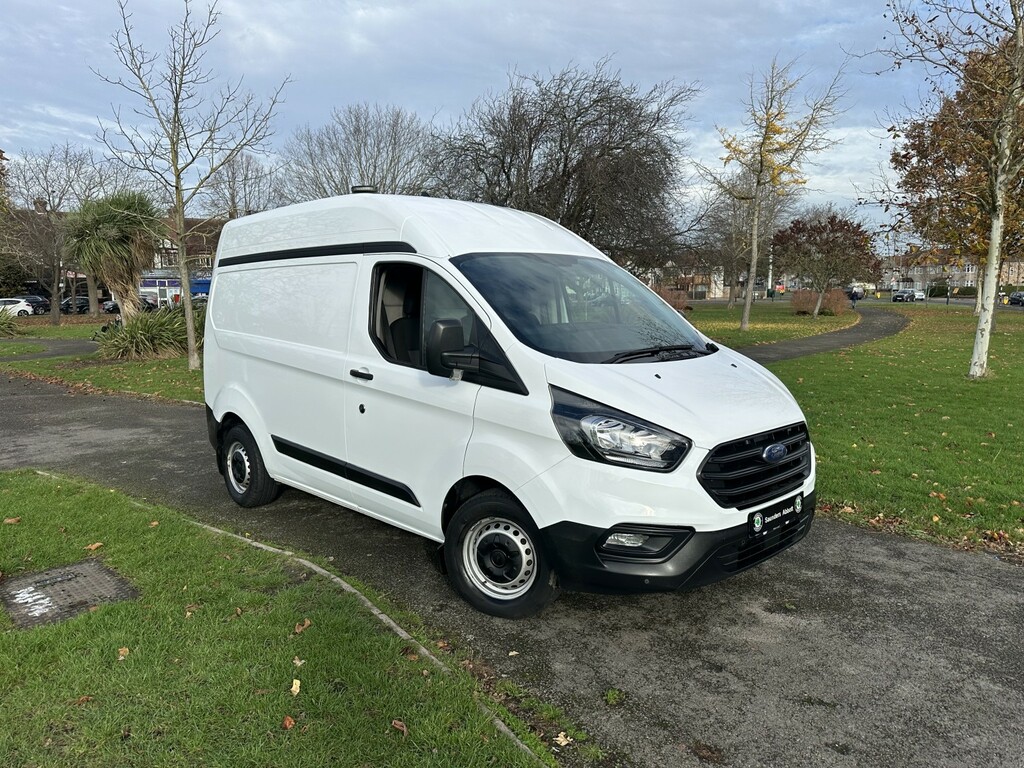 Ford Transit Custom Panel Van 2.0 300 Ecoblue Leader 202069 White