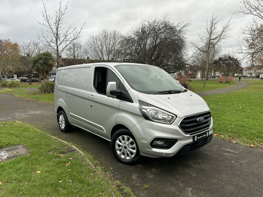 Ford Transit Custom Panel Van 2.0 Transit Custom Limited Van 300 L1 2. Silver