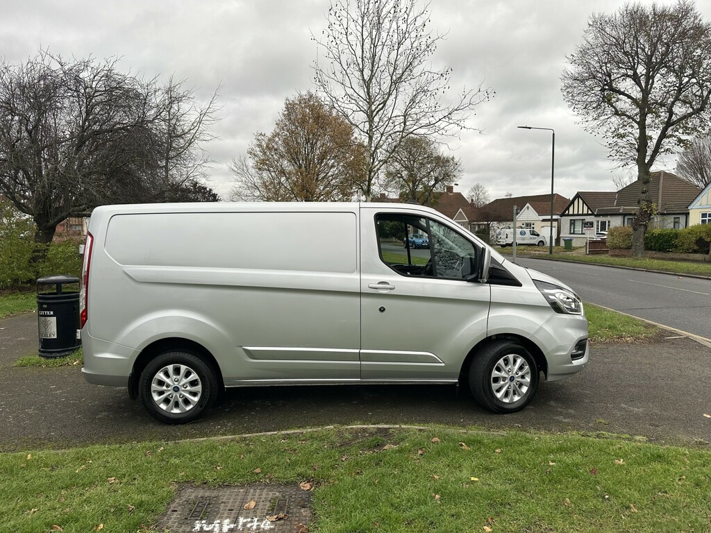 Ford Transit Custom Panel Van 2.0 Transit Custom Limited Van 300 L1 2. BL70ZPO Silver #5