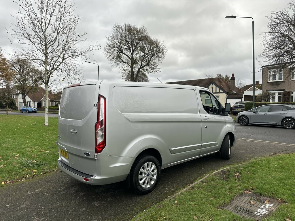 Ford Transit Custom Panel Van 2.0 Transit Custom Limited Van 300 L1 2. BL70ZPO Silver #4