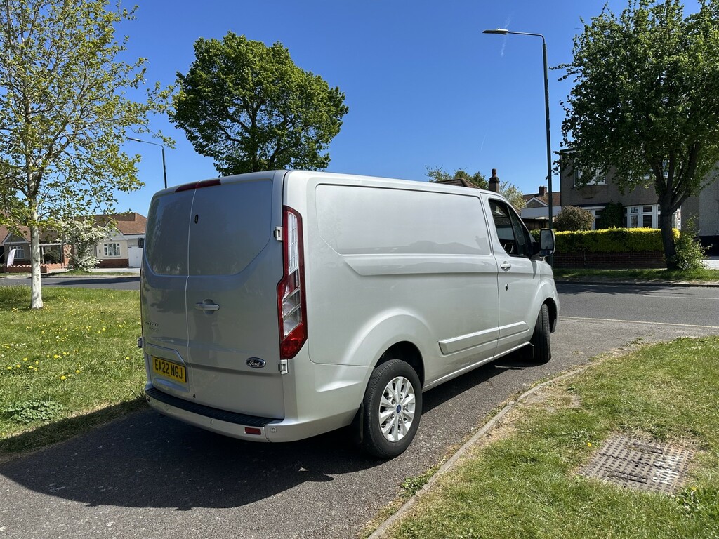 Ford Transit Custom Panel Van 2.0 Transit Custom Limited Van 300 L1 2. EA22NGJ Silver #4