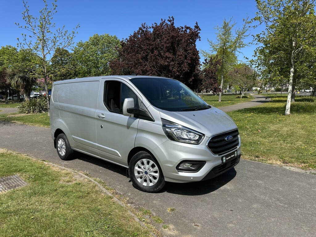 Ford Transit Custom Panel Van 2.0 Transit Custom Limited Van 300 L1 2. Silver