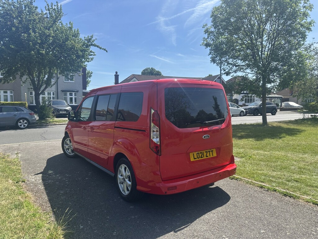 Ford Tourneo Connect Mpv Titanium 2.5 Lpg 202121 Red #6