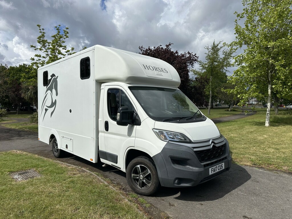 Citroen Relay Chassis Cab Horse Box 2.0 Bluehdi 35 201717 White