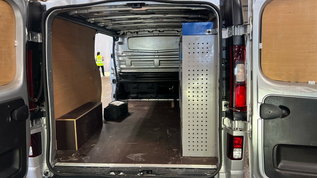 Vauxhall Vivaro Panel Van 1.6 Cdti 2900 Sportive 201919 FD19XSG Silver #3