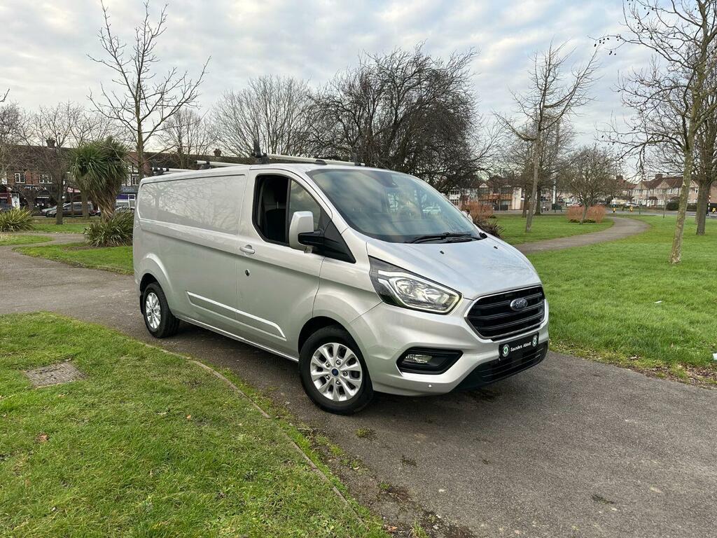 Ford Transit Custom Panel Van 2.0 Transit Custom Limited Van 300 L2 2. Silver