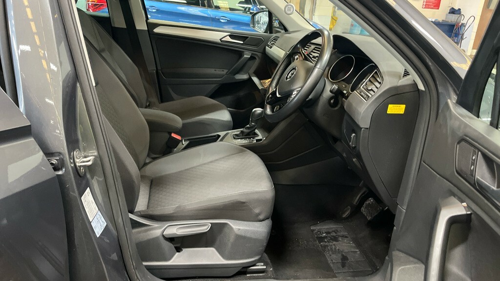 Volkswagen Tiguan Suv 1.5 Tsi Evo Match 201919 WD19LVU Grey #6