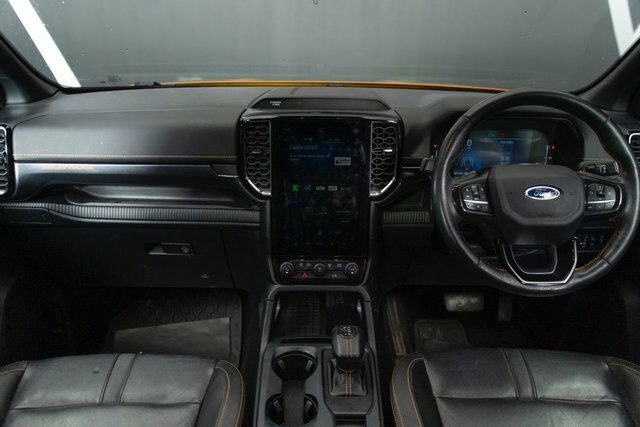 Ford Ranger 2023 2.0 Ecoblue Wildtrak Pickup Double Cab Di CX23GYC Orange #2