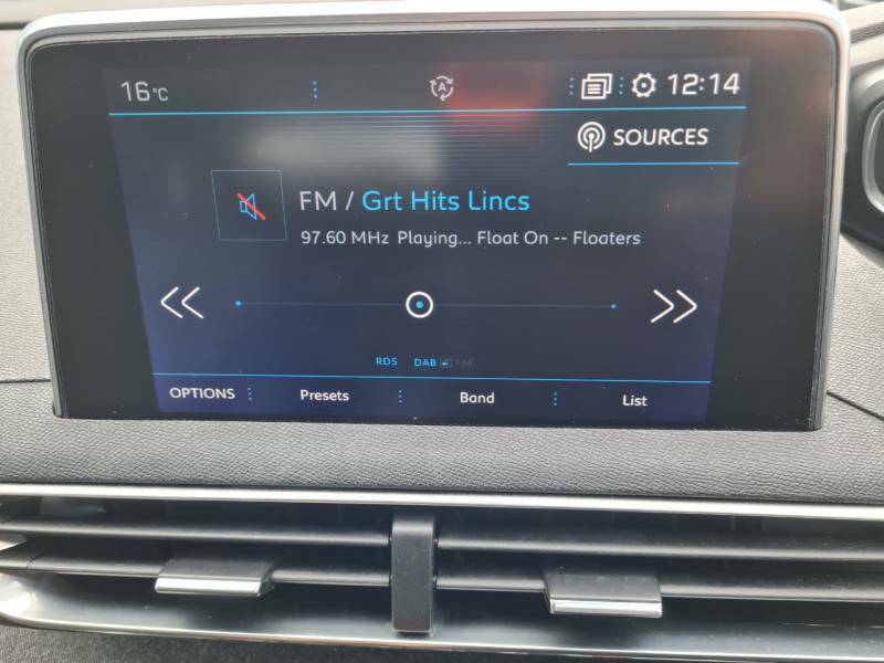 Peugeot 3008 1.6 Bluehdi 120 Allure - 2017 67 OU67MYS Black #4