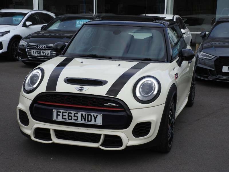 Mini Hatch 2.0 John Cooper Works - 2015 65 White