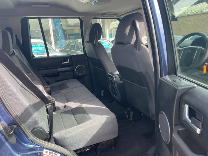 Land Rover Discovery  Black #8
