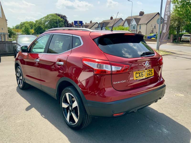 Nissan Qashqai 1.5 Dci N-connecta - 2017 67 CX67GZS Red #4