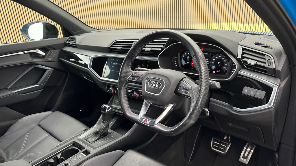 Audi Q3 1.5 Tfsi Cod 35 Black Edition Suv S Tro PN22MWG Blue #5