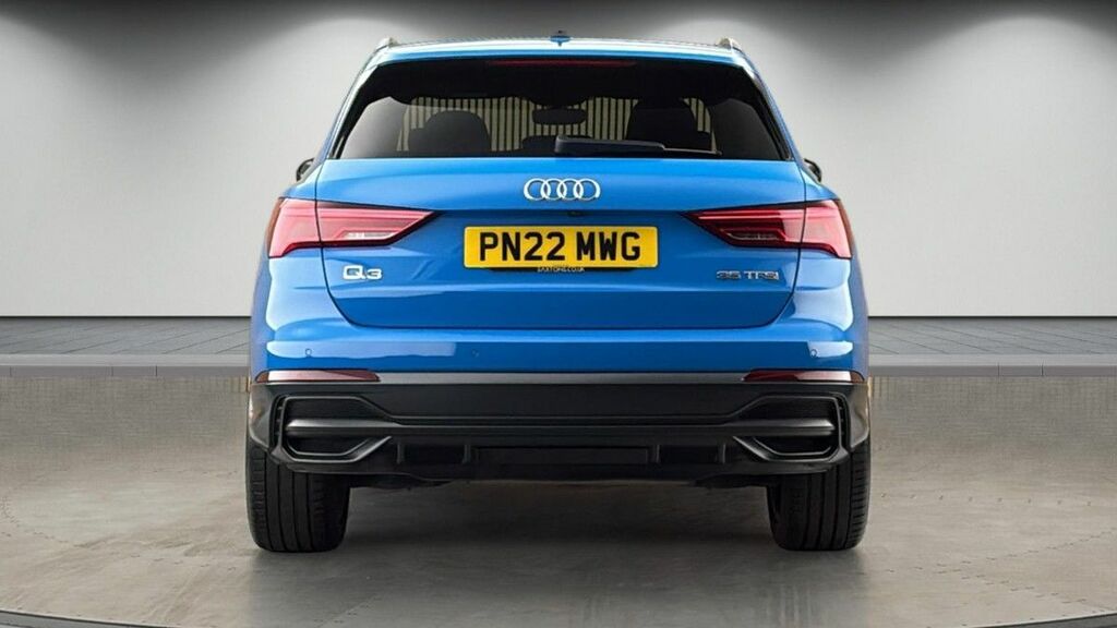 Audi Q3 1.5 Tfsi Cod 35 Black Edition Suv S Tro PN22MWG Blue #4