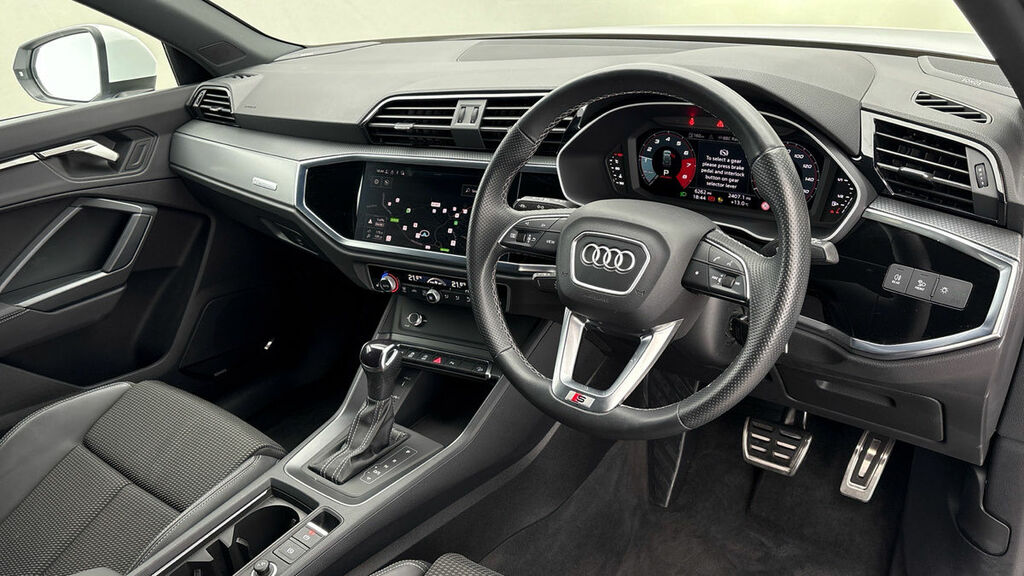 Audi Q3 1.5 Tfsi Cod 35 S Line Suv S Tronic Eur LV73JJE White #5