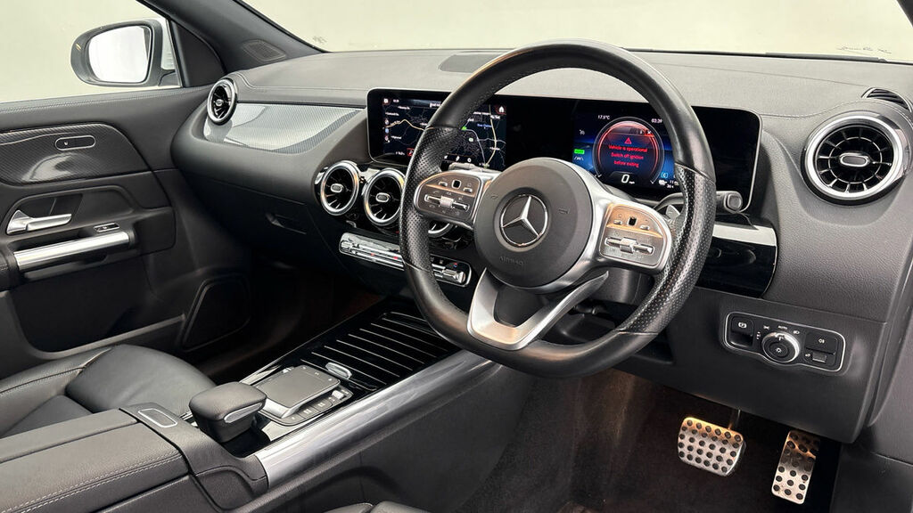 Mercedes-Benz GLA Class 1.3 Gla250e 15.6Kwh Exclusive Edition Suv Petr White #5