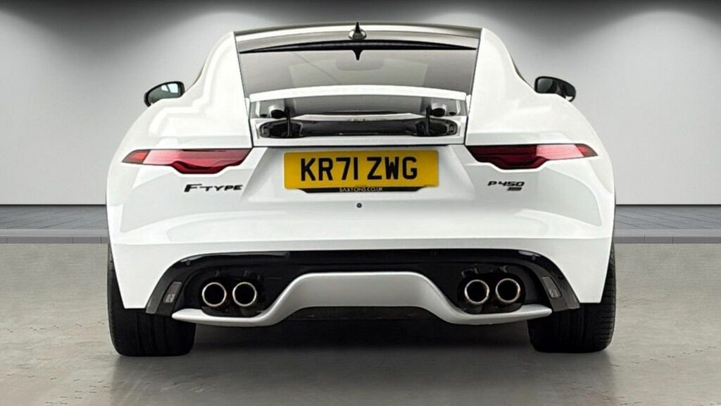 Jaguar F-Type 5.0 V8 R-dynamic Coupe Awd Euro 6 KR71ZWG White #4