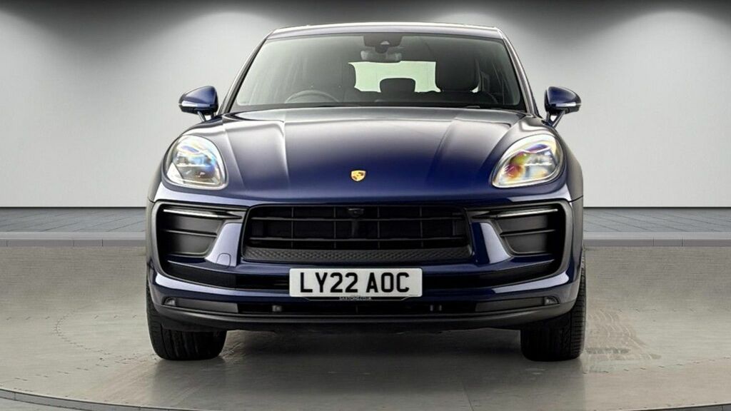 Porsche Macan 2.0T Suv Pdk 4Wd Euro 6 Ss 265 Ps LY22AOC Blue #3