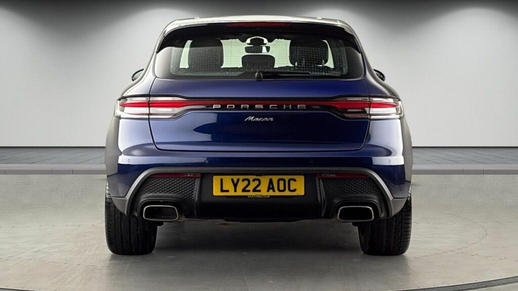 Porsche Macan 2.0T Suv Pdk 4Wd Euro 6 Ss 265 Ps LY22AOC Blue #4