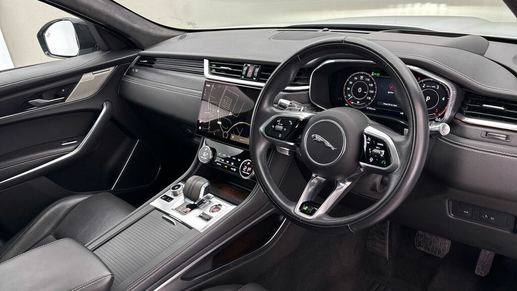 Jaguar F-Pace 3.0 D300 Mhev R-dynamic Hse Suv Aw YK71ZPO White #5