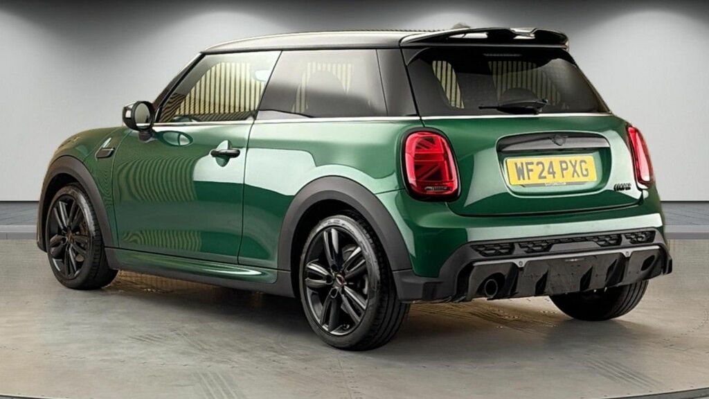 Mini Hatch 1.5 Cooper Sport Hatchback Steptronic E WF24PXG Green #2