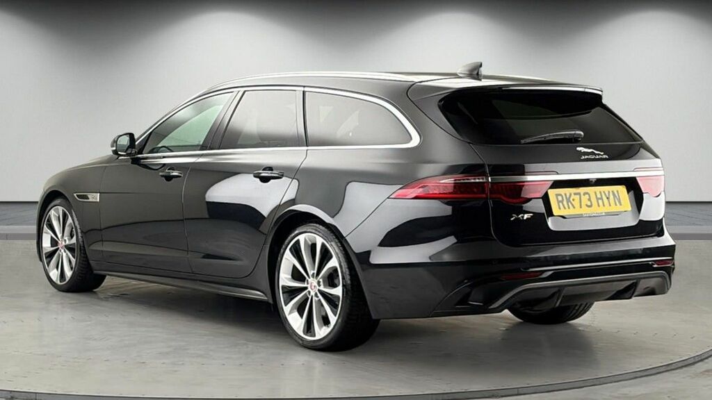 Jaguar XF 2.0 D200 Mhev R-dynamic Se Sportbrake A Black #2