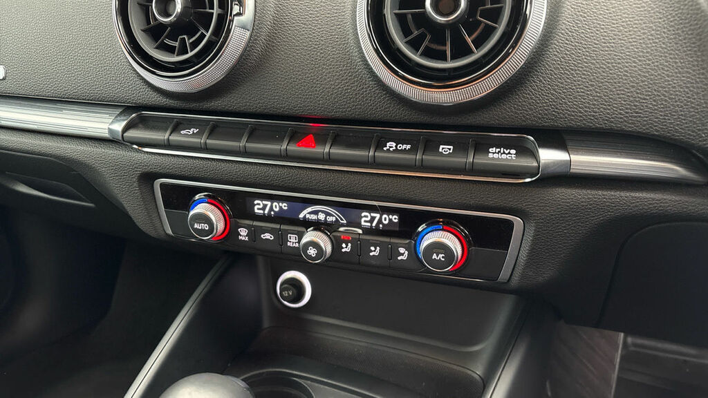 Audi A3 1.4 Tfsie 40 E-tron Sportback Plug-in H YS20LOD Red #6