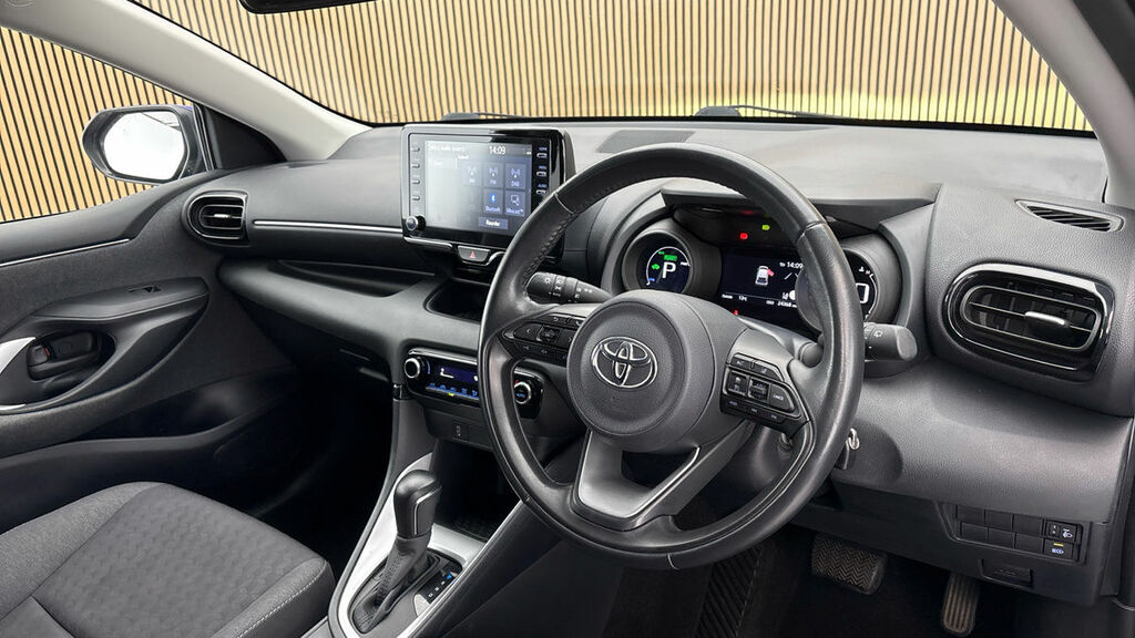 Toyota Yaris 1.5 Vvt-h Design Hatchback Hybrid E-cvt EJ21WMO #5