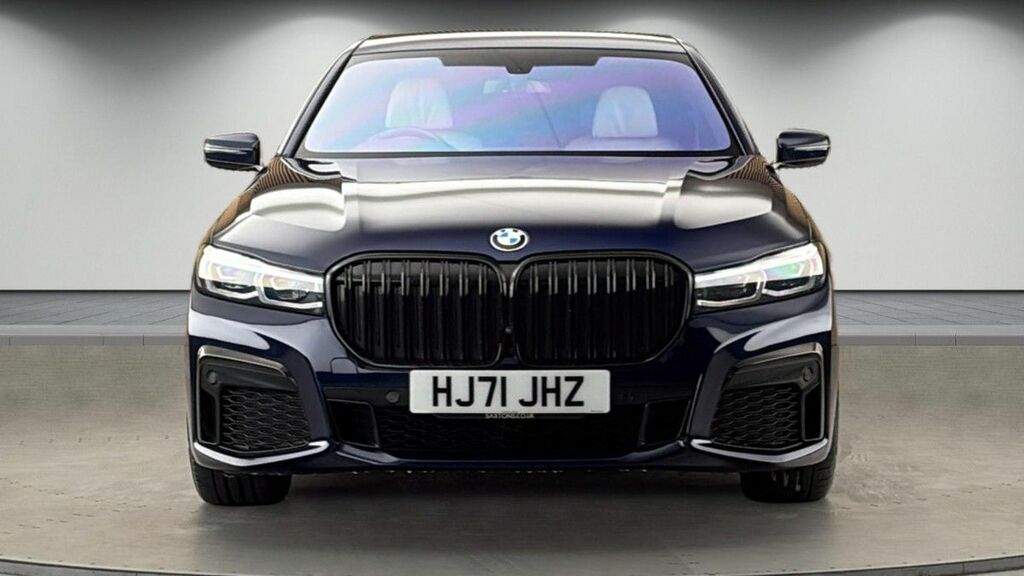 BMW 7 Series 730D M Sport Saloon HJ71JHZ Blue #3
