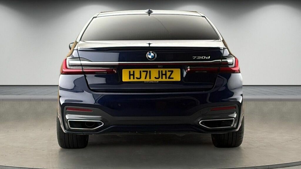 BMW 7 Series 730D M Sport Saloon HJ71JHZ Blue #4