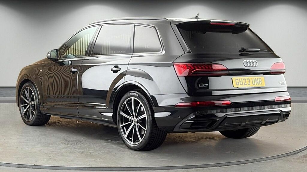 Audi Q7 3.0 Tdi V6 50 Black Edition Suv Tiptron GU23UNR Black #2