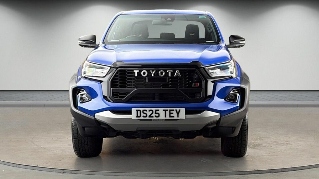 Toyota HILUX 2.8 D-4d Gr Sport II Pickup Double Cab  #3