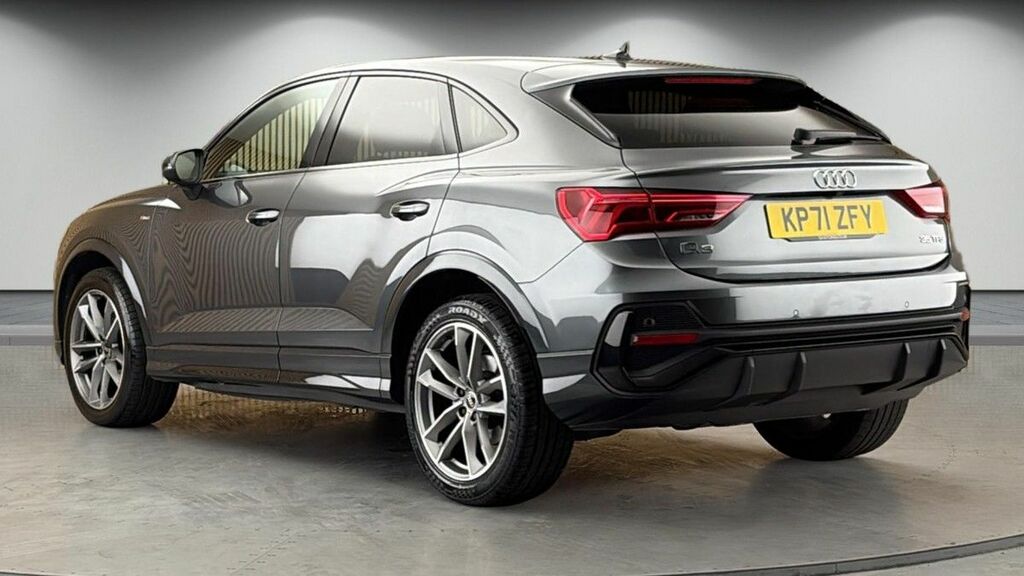 Audi Q3 1.5 Tfsi Cod 35 Black Edition Sportback KP71ZFY Grey #3