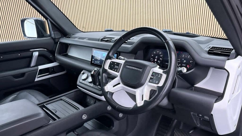 Land Rover Defender 110 3.0 D300 Mhev X-dynamic Hse Suv 4W DS71EYO Black #5