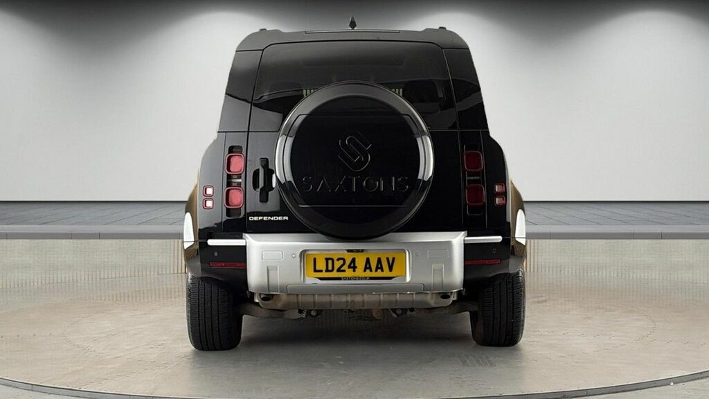 Land Rover Defender 110 2.0 P400e 15.4Kwh Xs Edition Suv Plug-i LD24AAV Black #4