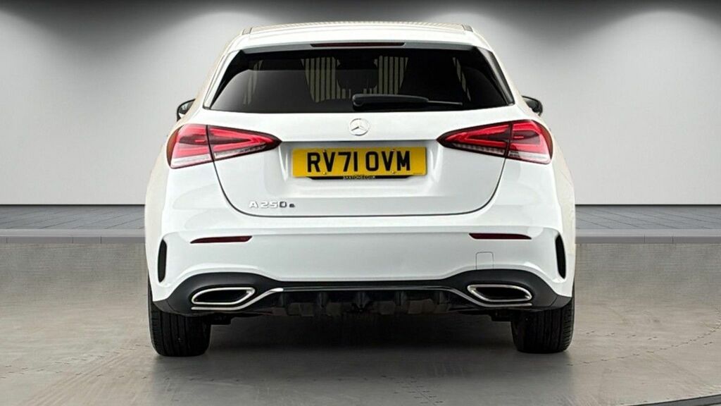 Mercedes-Benz A Class 1.3 A250e 15.6Kwh Amg Line Hatchback Pl RV71OVM White #4