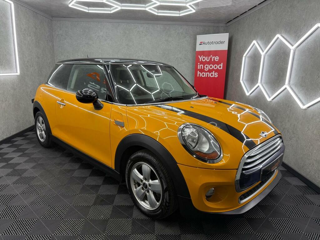 Mini Hatch Hatchback 1.5 Cooper Euro 6 Ss 201565 ST65KXM Orange #4