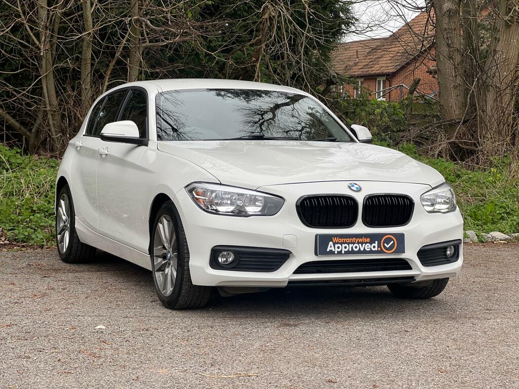 BMW 1 Series Sport White #3