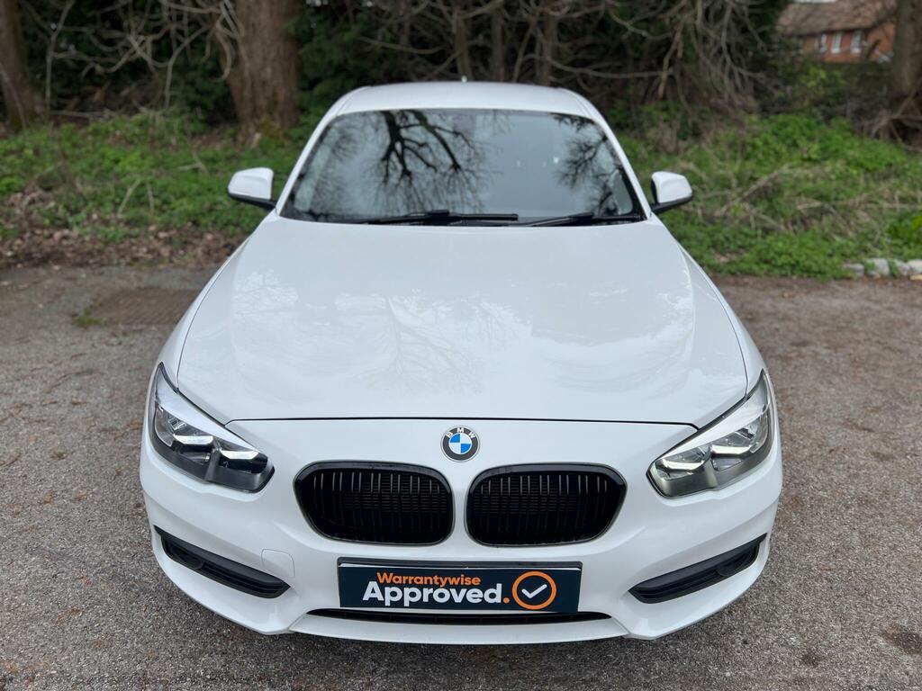 BMW 1 Series Sport White #5