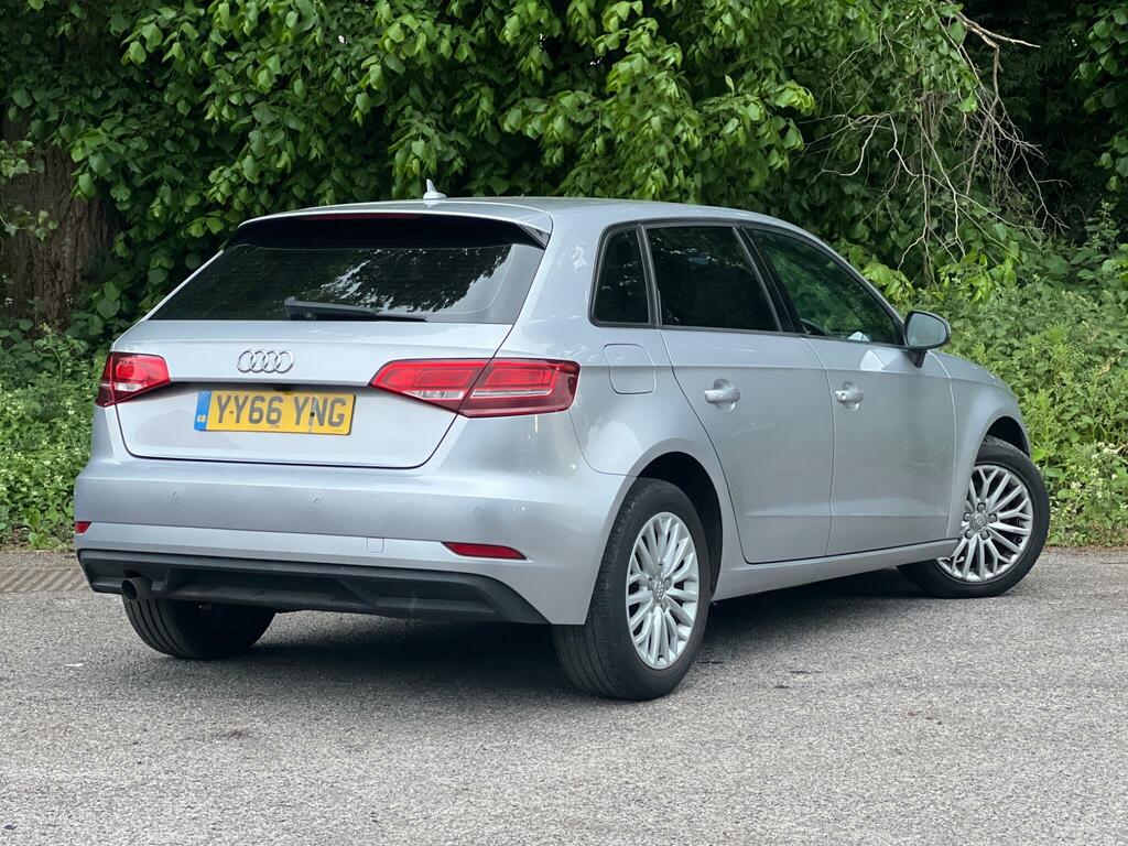 Audi A3 Se Technik Tdi S-a Silver