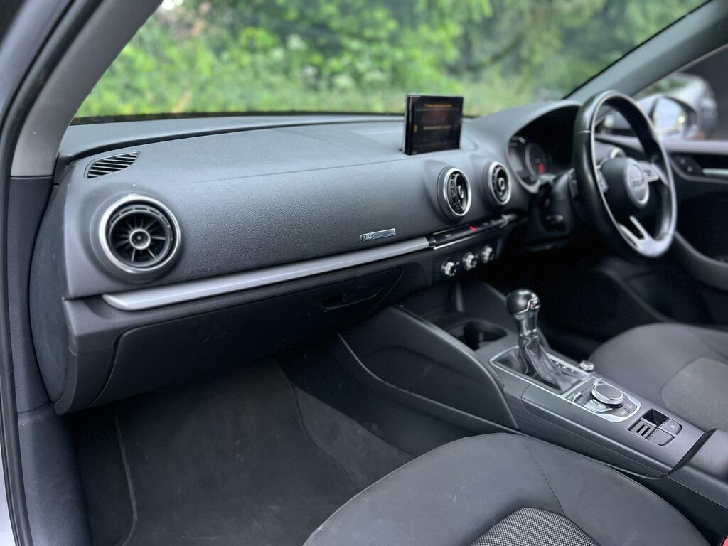 Audi A3 Se Technik Tdi S-a YY66YNG Silver #4