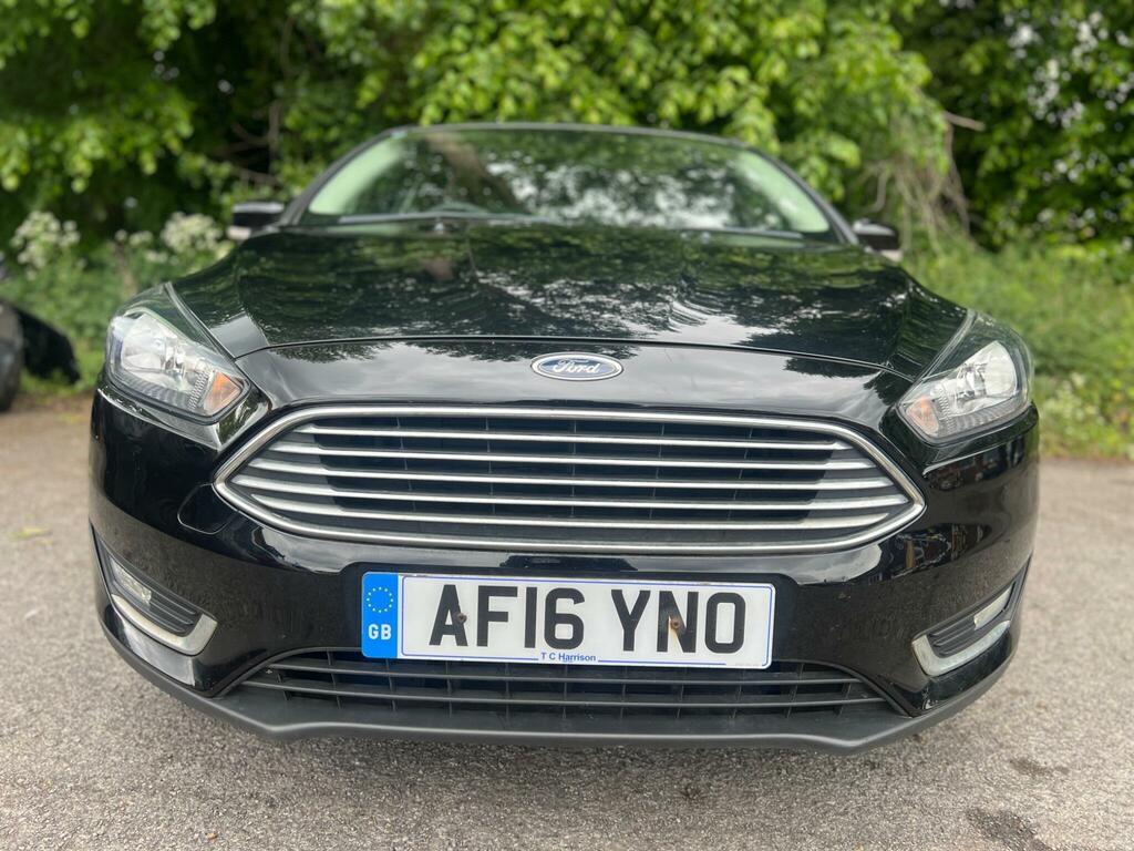 Ford Focus Titanium Black #6