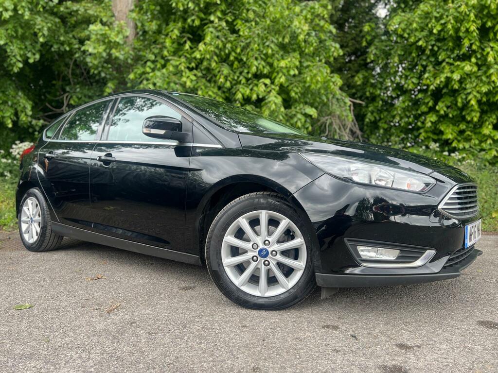 Ford Focus Titanium Black #5
